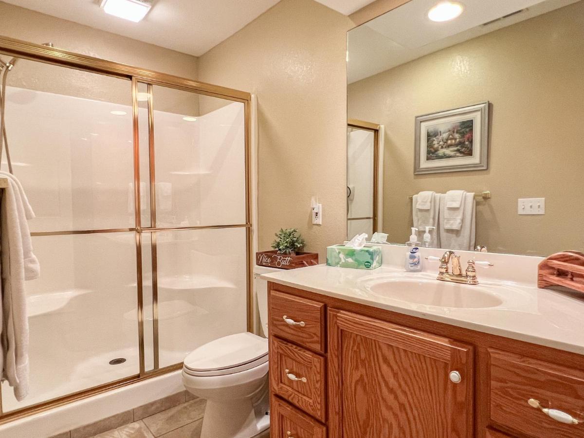 Lake Front 2Br Walk-In With Large Deck - Free Tickets Included - 79-1 Branson Esterno foto